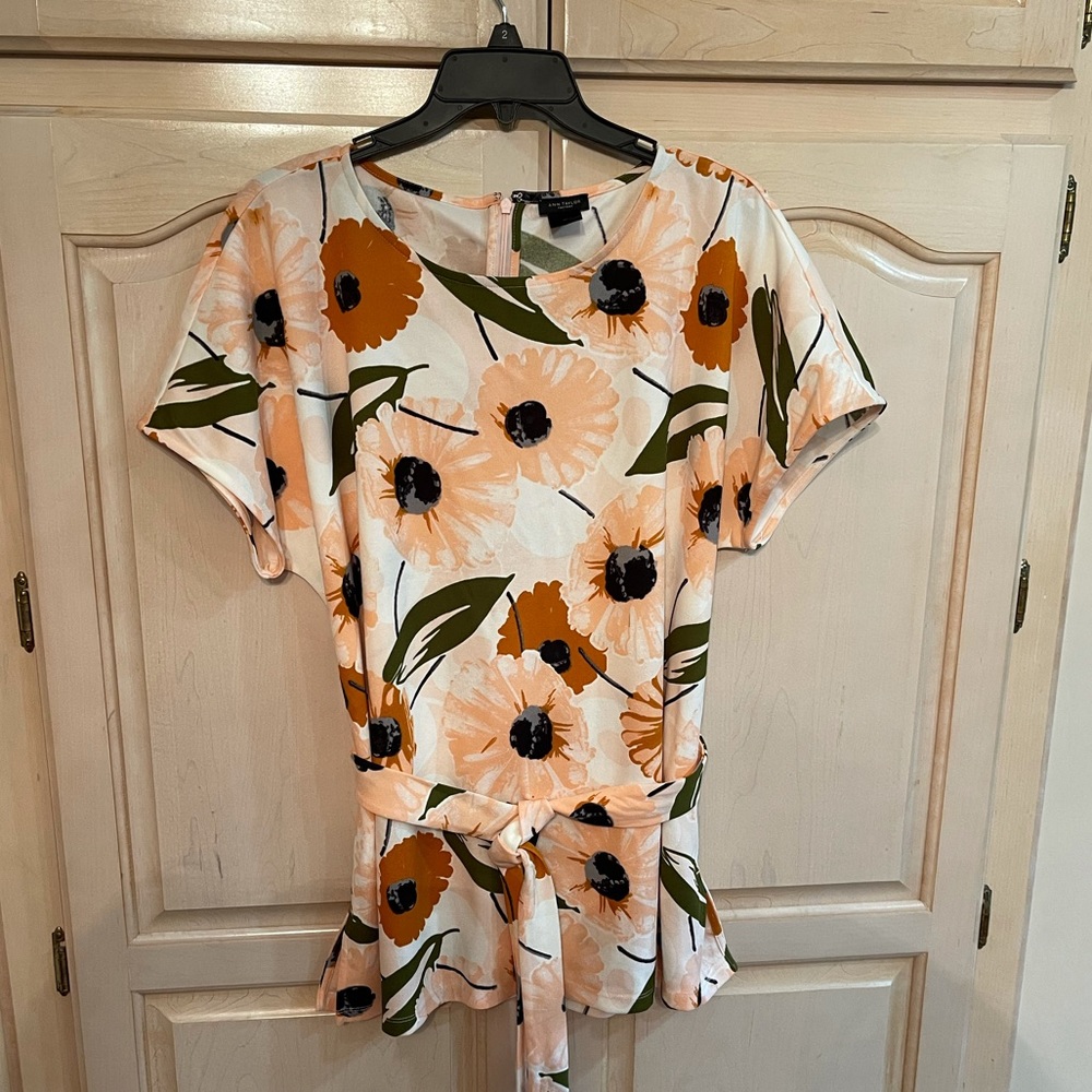 Ann Taylor Factory rust, khaki green and peach multi colored short sleeve tunic.